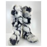 Fluff tall boots. Size 42 Black/white