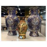3 porcelain decorative vases.