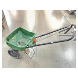 Scotts Turf Builder EdgeGuard Mini, Spreader