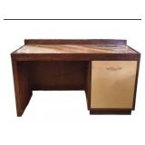 Las Vegas Sands Corp. Venezia Right facing desk