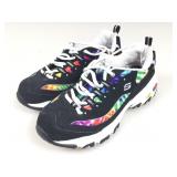 Athletic shoes. Size 7.5