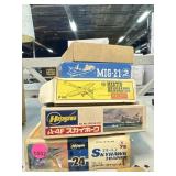 NOS model kits, asstd