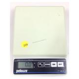 Pelouze Model PE-5 Digital Scale. Working