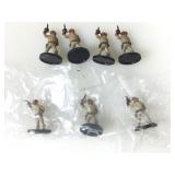 7 Star Wars miniature figures