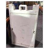 Signicade Deluxe Plastic sign, 27x46in