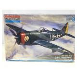 NOS Monogram P-47D Thunderbolt model kit, 1:48