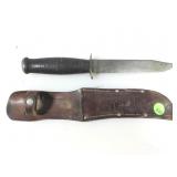 Vtg Hunting Knife w/ Leather Sheath