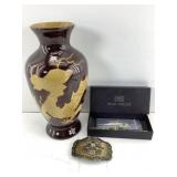 Harley Davidson belt buckle, ceramic vase