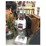 Hoover Wind Tunnel extra Reach 2 Vacuum