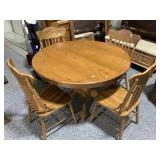 Round wood dining table w/4 chairs, top needs to