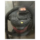 Shop Vac vacuum w/1.25 HP and 5 Gallon