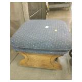 Rocking foot rest, 18x18x16in