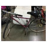 Bianchi Boardwalk bicycle, tires donï¿½t hold air