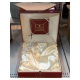 LOIUS XIII Remy Martin Box. Topper ONLY.