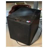Klipsch Model R-10SW.