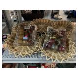 Woven plate holders and decorative napkin holders