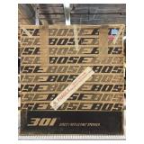Bose 301 Speakers in orig. box - looks never used