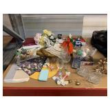 Pin craft ornaments, assorted household linens