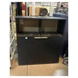 Cabinet w/doors and shelves, 31x12x34in