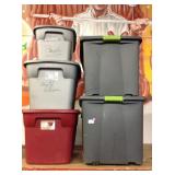 5 Storage Containers with Lids.