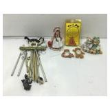 Wind chime, figurines