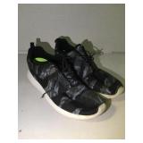 Athletic shoes size 10.5