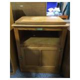 White Clad repro ice box, approx 27x19x32in