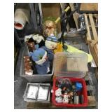 Pallet of Christmas decor w/scooters and more