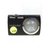 Nikon CoolPix Digital Camera w/ SD Card. Tested