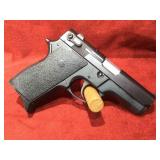 Smith & Wesson 9mm Pistol mod 469 - with extra