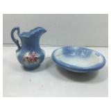 Vtg pitcher & basin, blue w/painted flowers, 8 in