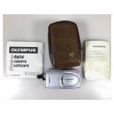 Olympus Camedia D-460 Digital Camera w/ Software