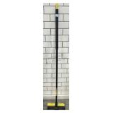 Rubbermaid Bi-Level Scrub brush