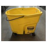 Rubbermaid Wave Break Bucket on wheels