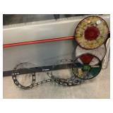 Metal wall decor, approx 40x29in