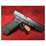 Glock 9mm Pistol mod G17 - with Magazine and Orig