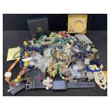 Fashion Jewelry Incl. Bracelets, Necklaces & More
