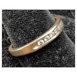 14 karat gold ring with diamonds 2.97g, sz 8