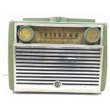 Vintage RCA victor, globetrotter portable radio.