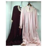 Vtg Velvet & Lace Dressing Gown by Fashions by