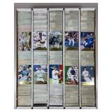 Mixed lot of baseball cards with stars