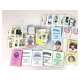 Mixed lot of baseball cards with stars