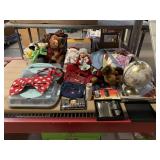 Flask Set, Kitchenware, Globe, Stuffed Animals &