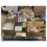 Pallet Of Dolls, Stuffed Animals, Storage Boxes &