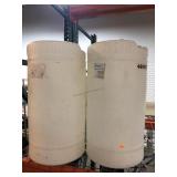 2 Plastic Liquid containers, 1.8mm, sz approx