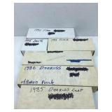Mixed lot of sports cards
