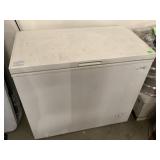 Artic King deep chest freezer, approx 37in long,