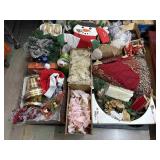 Christmas Decorations - Wreathes, Ornaments and