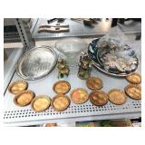 Sea shells river rocks porcelain frogs and more