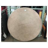 Round table w/folding legs, approx 40in diameter
